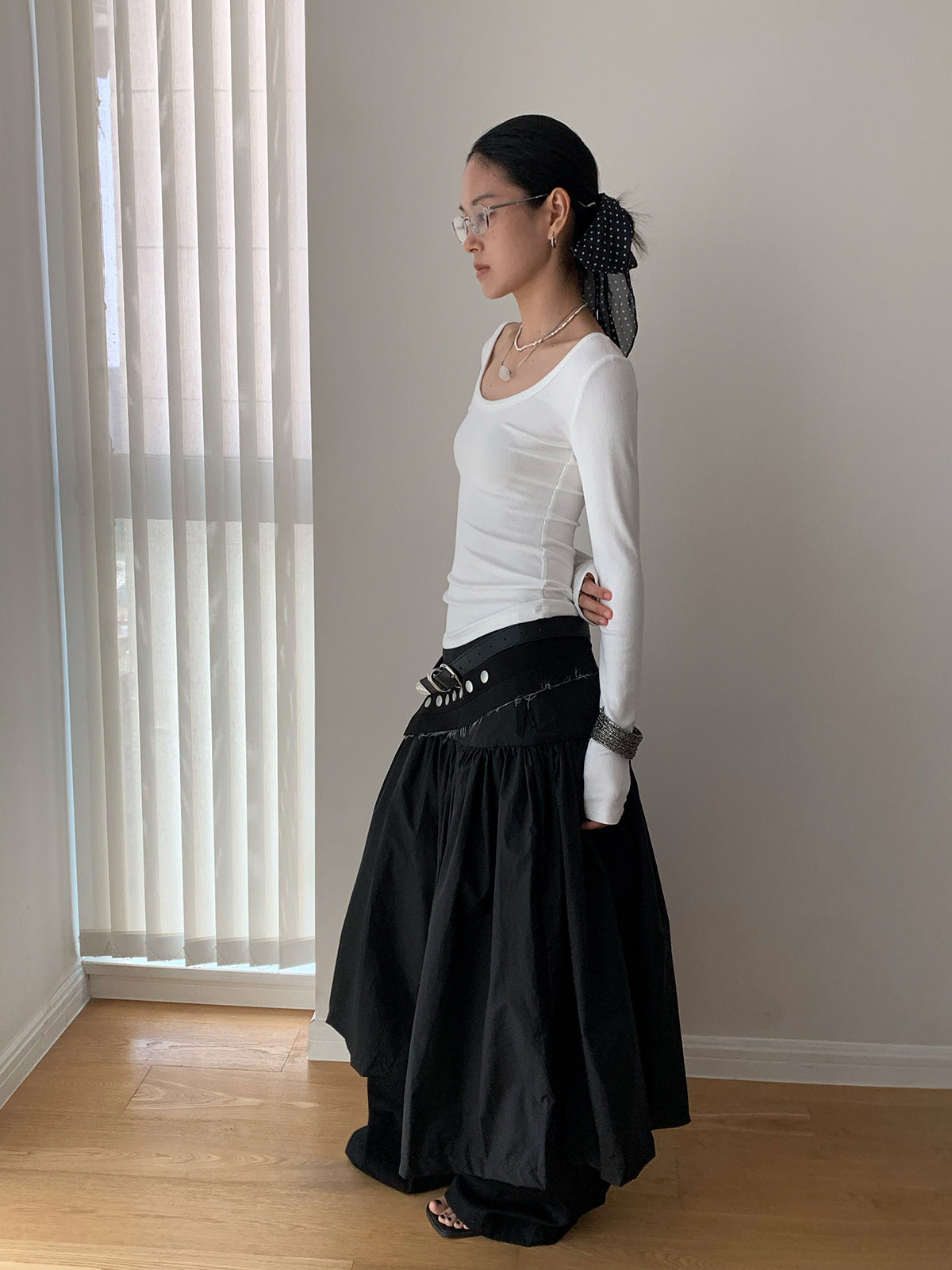 Scoop Neck Adjustable Open Back Long Sleeve Top