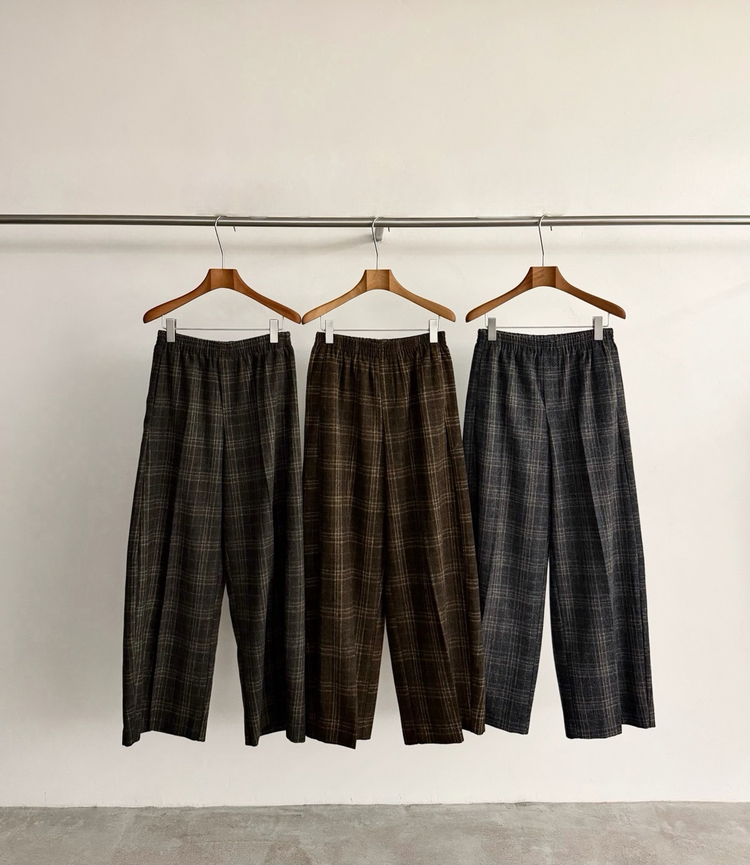 Wool Vintage Style Plaid Pleated Wide-Leg Pants (Pants Only)