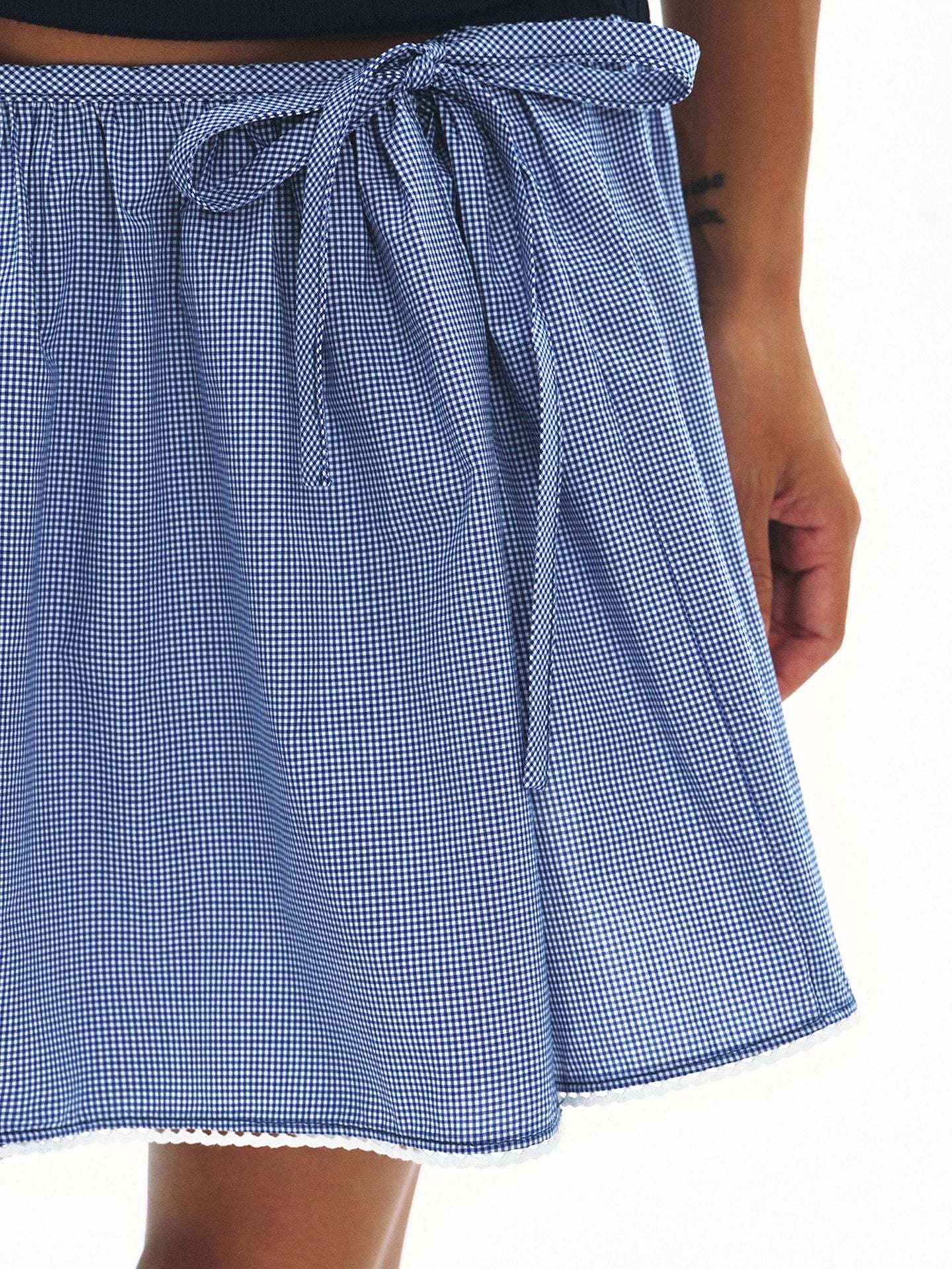 Plaid Patchwork Lace Short Skirt