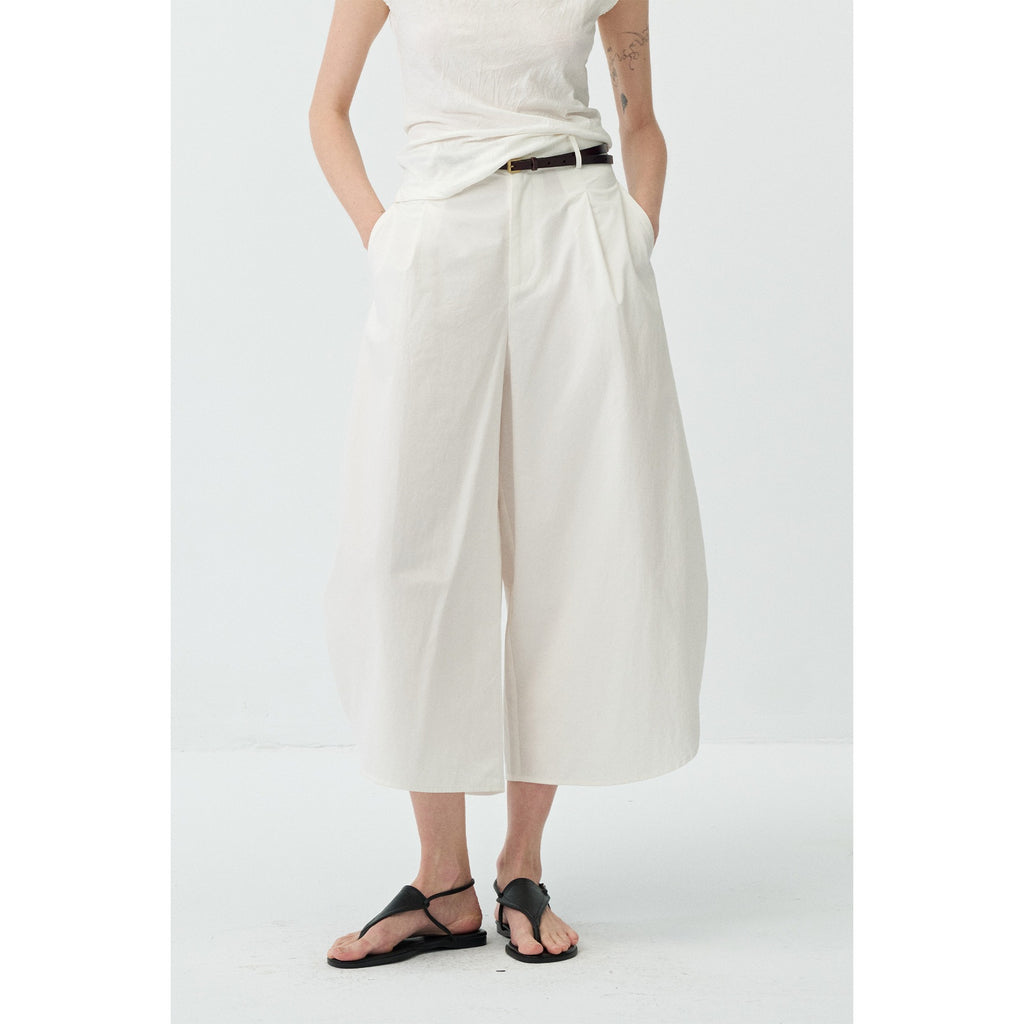 Minimalist Curved Pleated Lightweight Breathable Wide-leg Pants