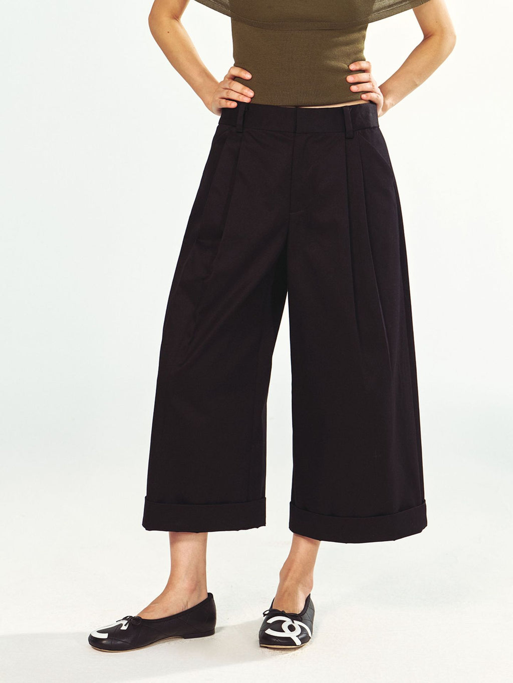 Cropped Casual Pleated Pants