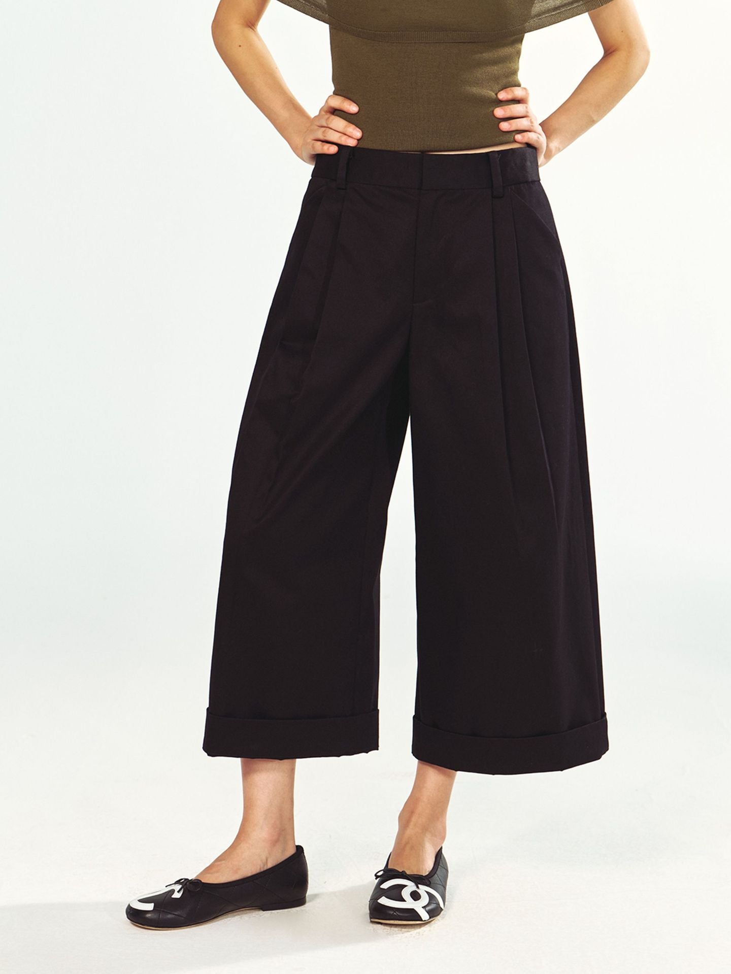 Cropped Casual Pleated Pants