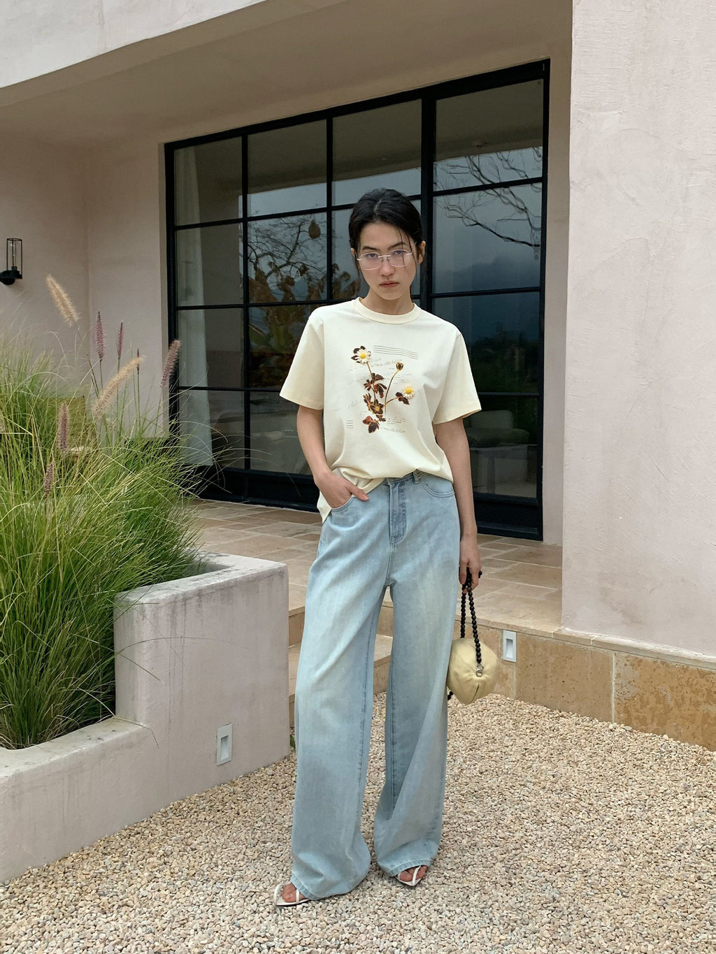 Solid Color Straight-Leg Jeans
