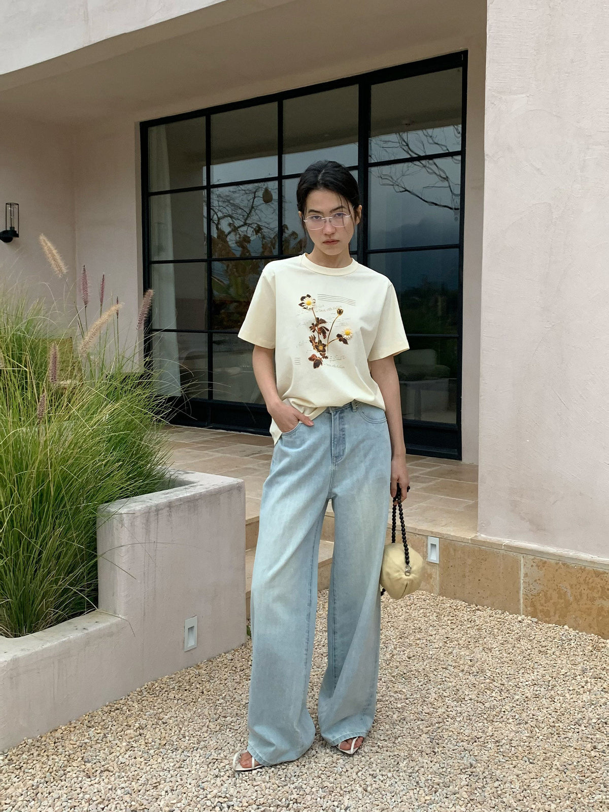 Solid Color Straight-Leg Jeans
