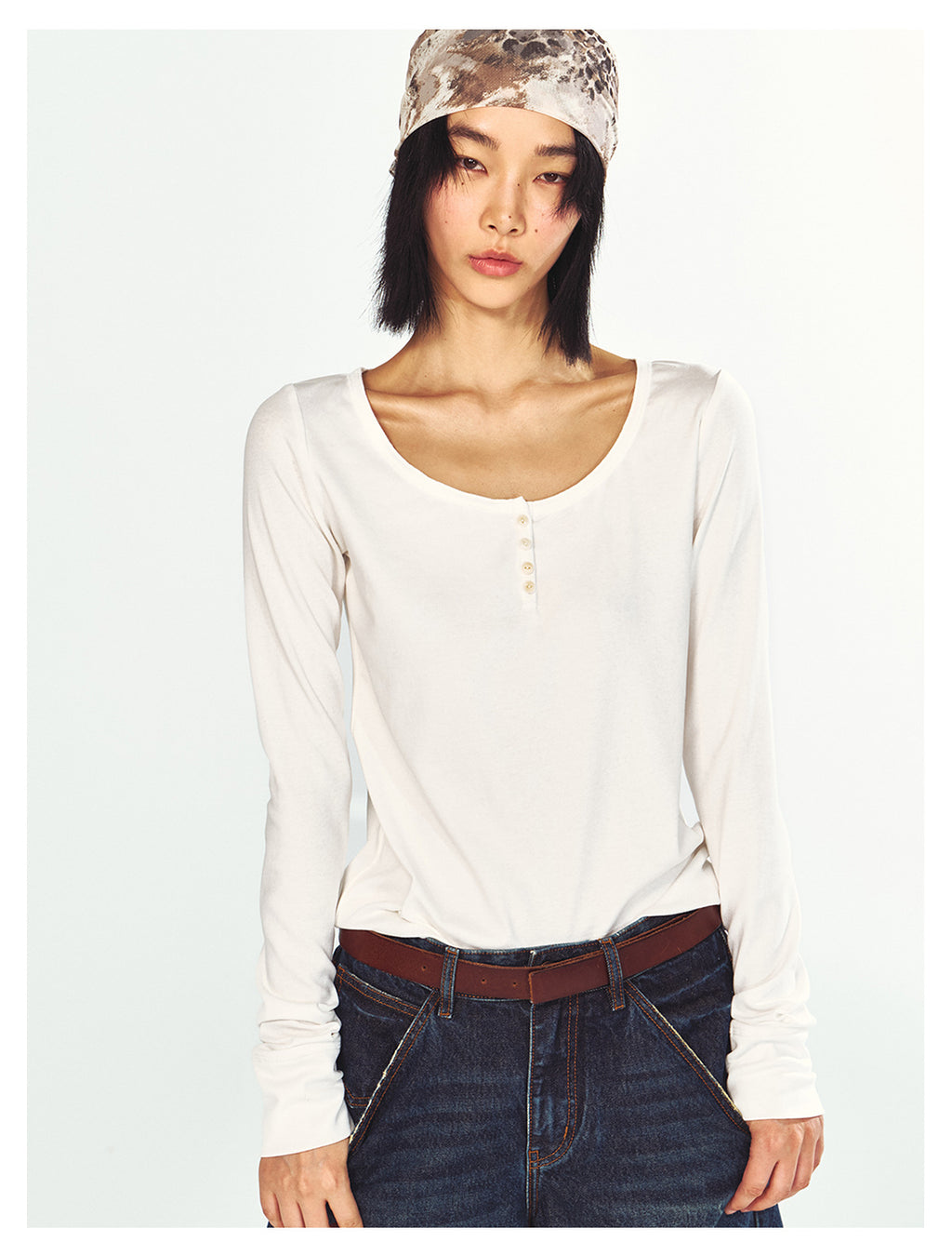 Skin-Friendly U-Neck Long Sleeve Shirt