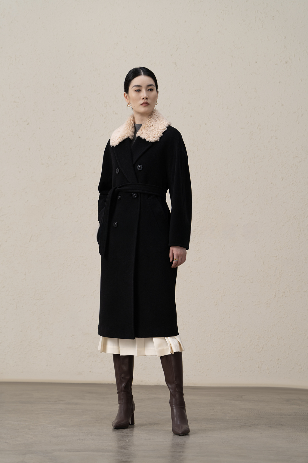 Double-Breasted Merino Wool & Cashmere Coat with Shearling Collar