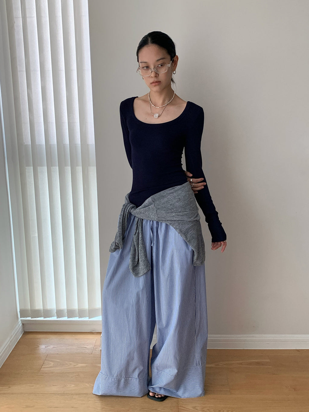 Scoop Neck Adjustable Open Back Long Sleeve Top