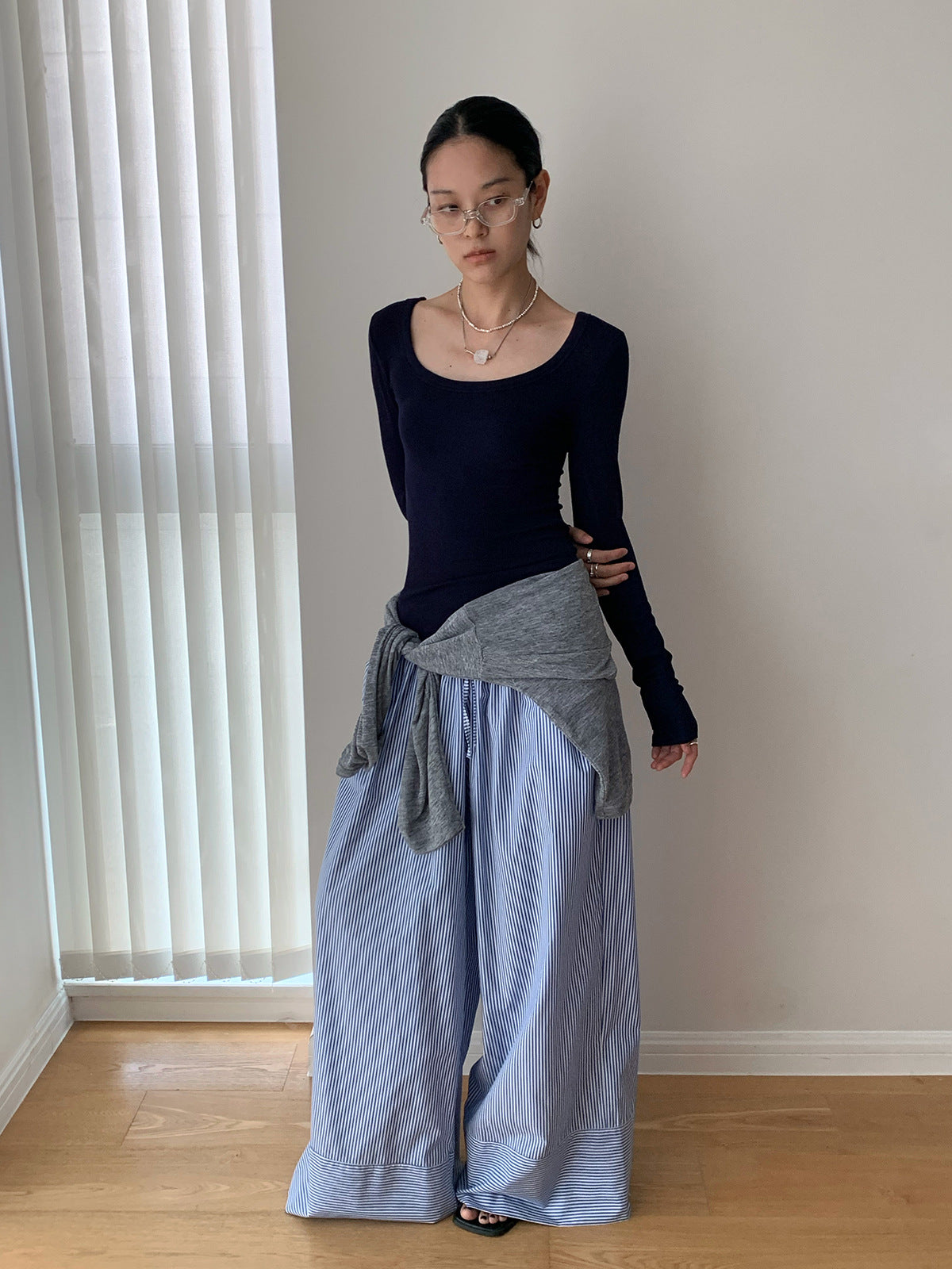 Scoop Neck Adjustable Open Back Long Sleeve Top