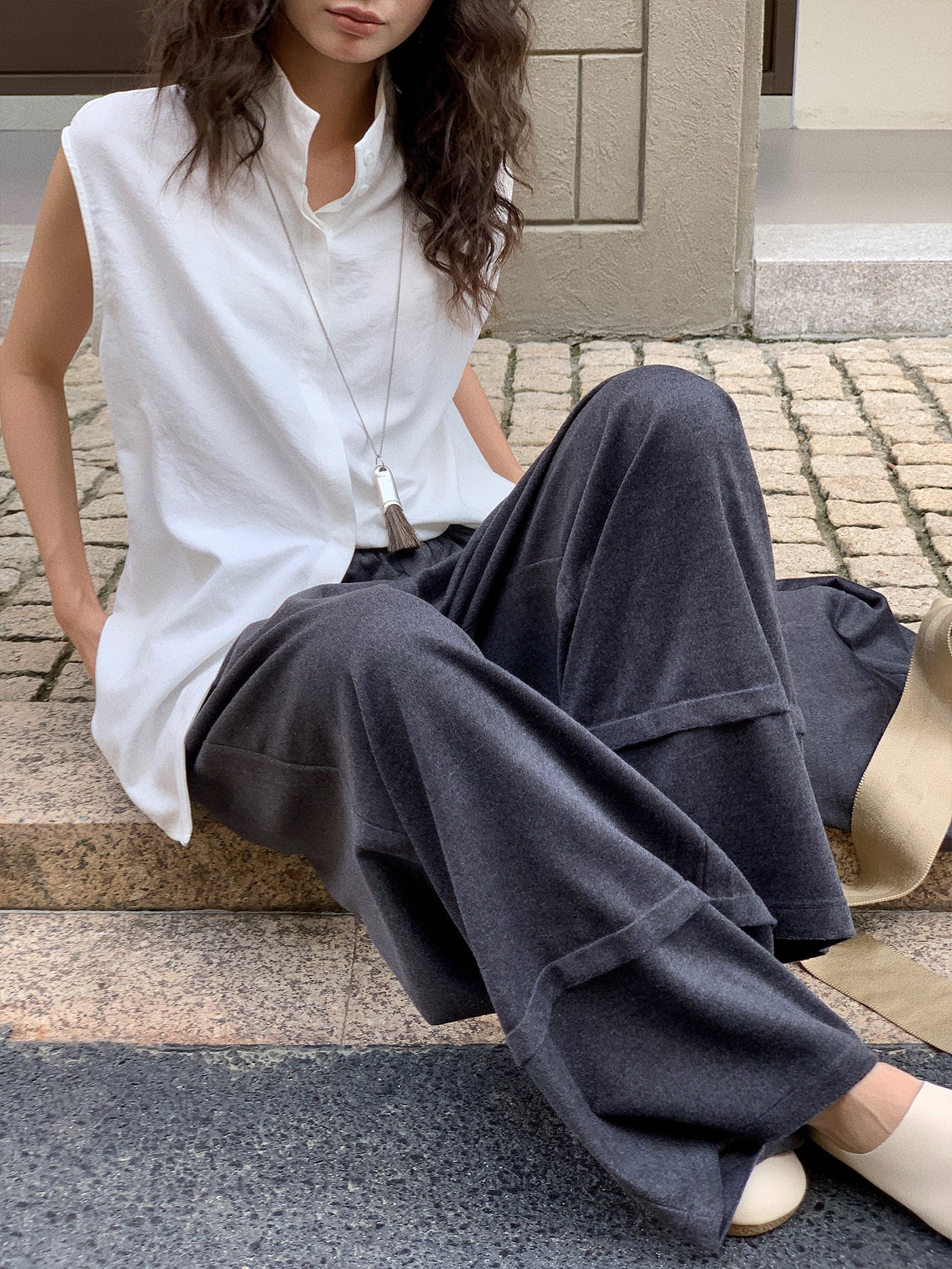 Elegant Sleeveless Stand Collar Versatile Shirt