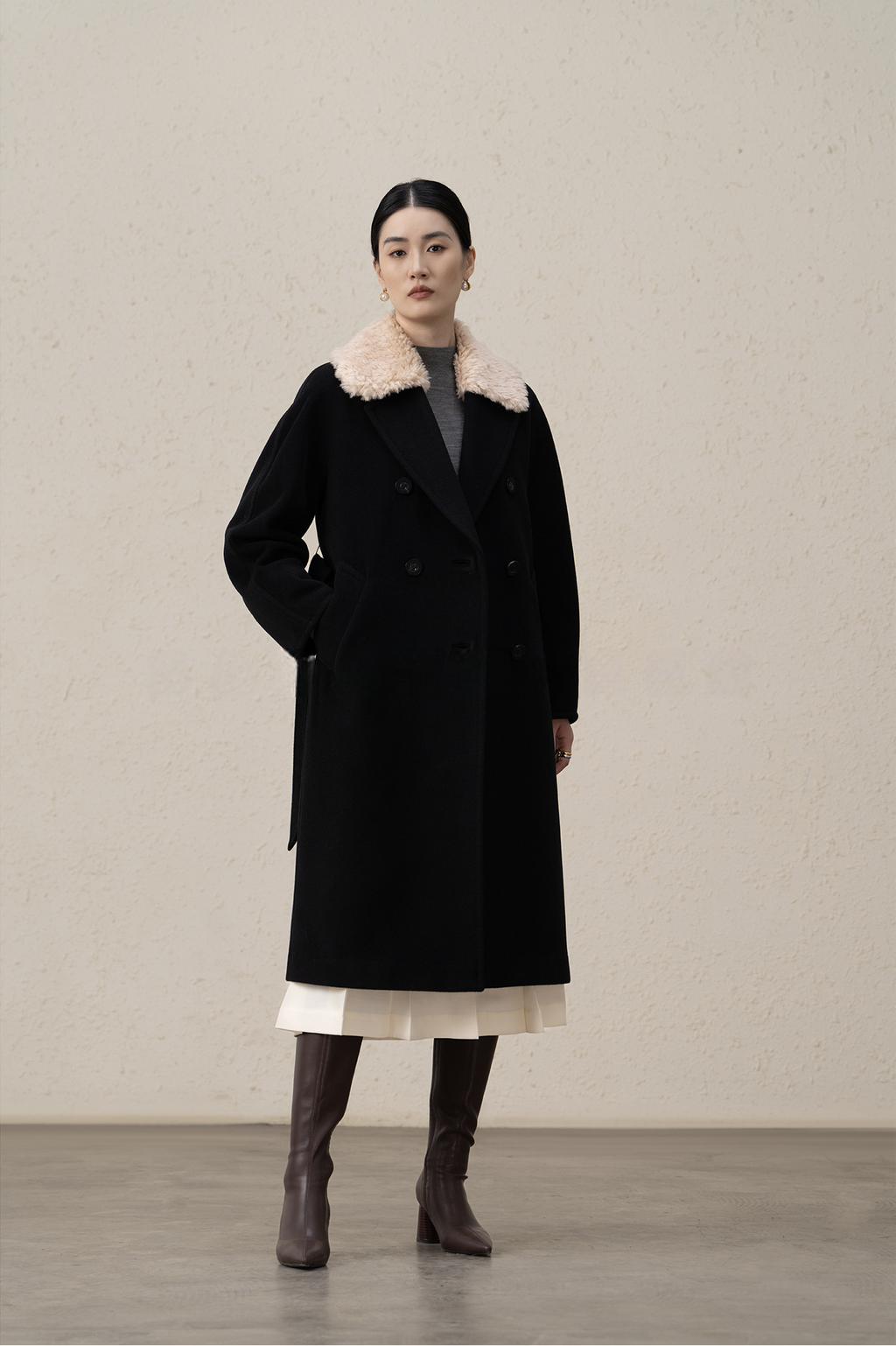 Double-Breasted Merino Wool & Cashmere Coat with Shearling Collar