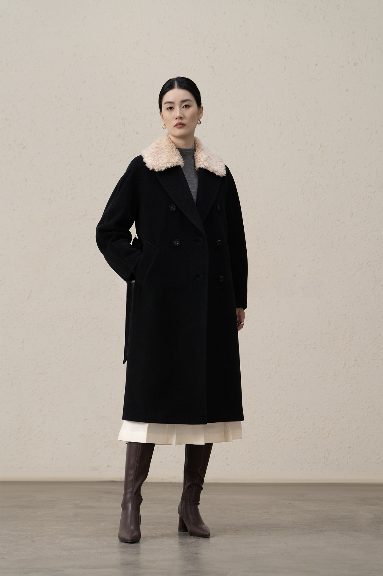 Double-Breasted Merino Wool & Cashmere Coat with Shearling Collar