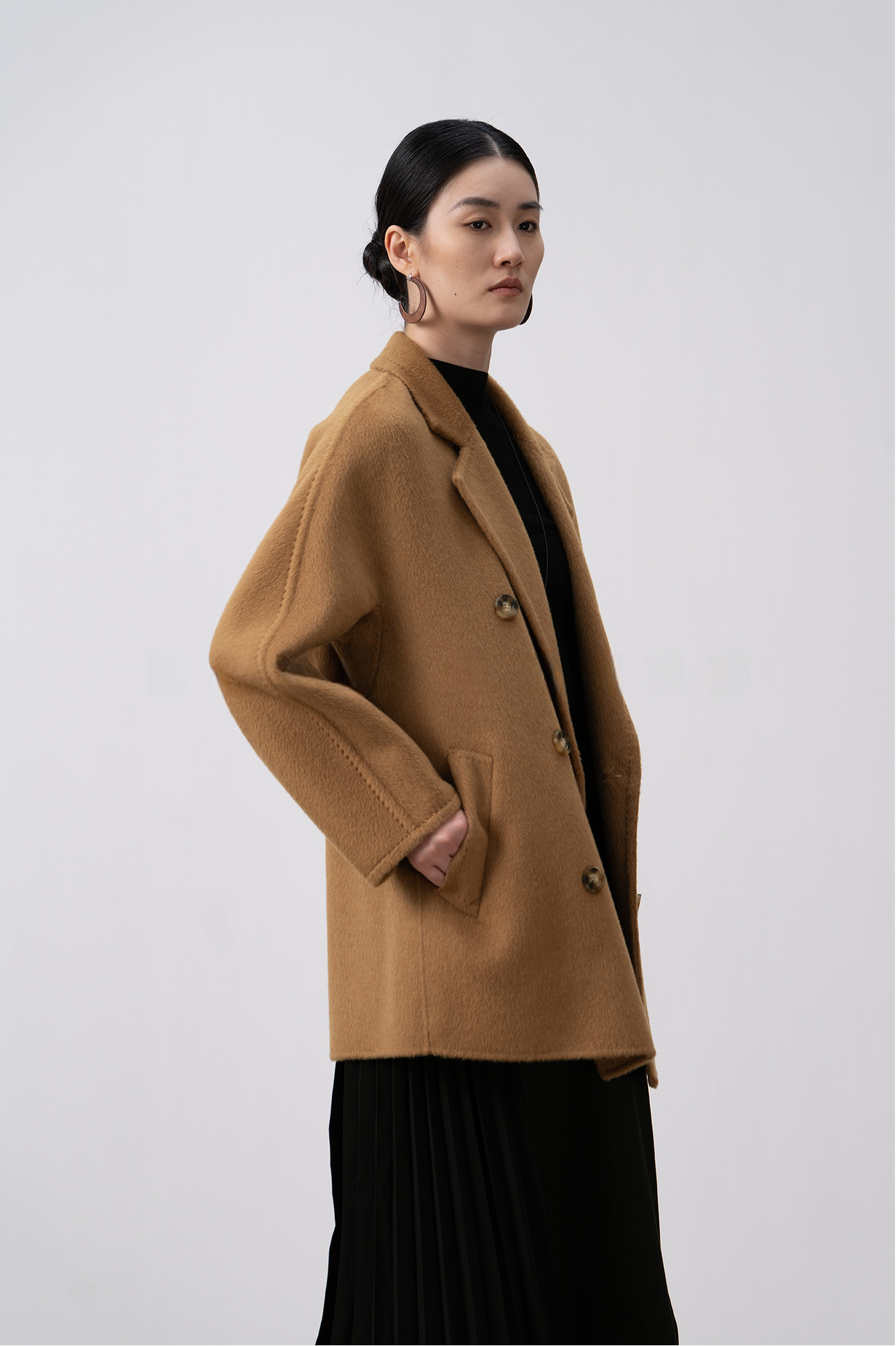 100% Camel Hair Velvet Double-Row Mid-Length Coat