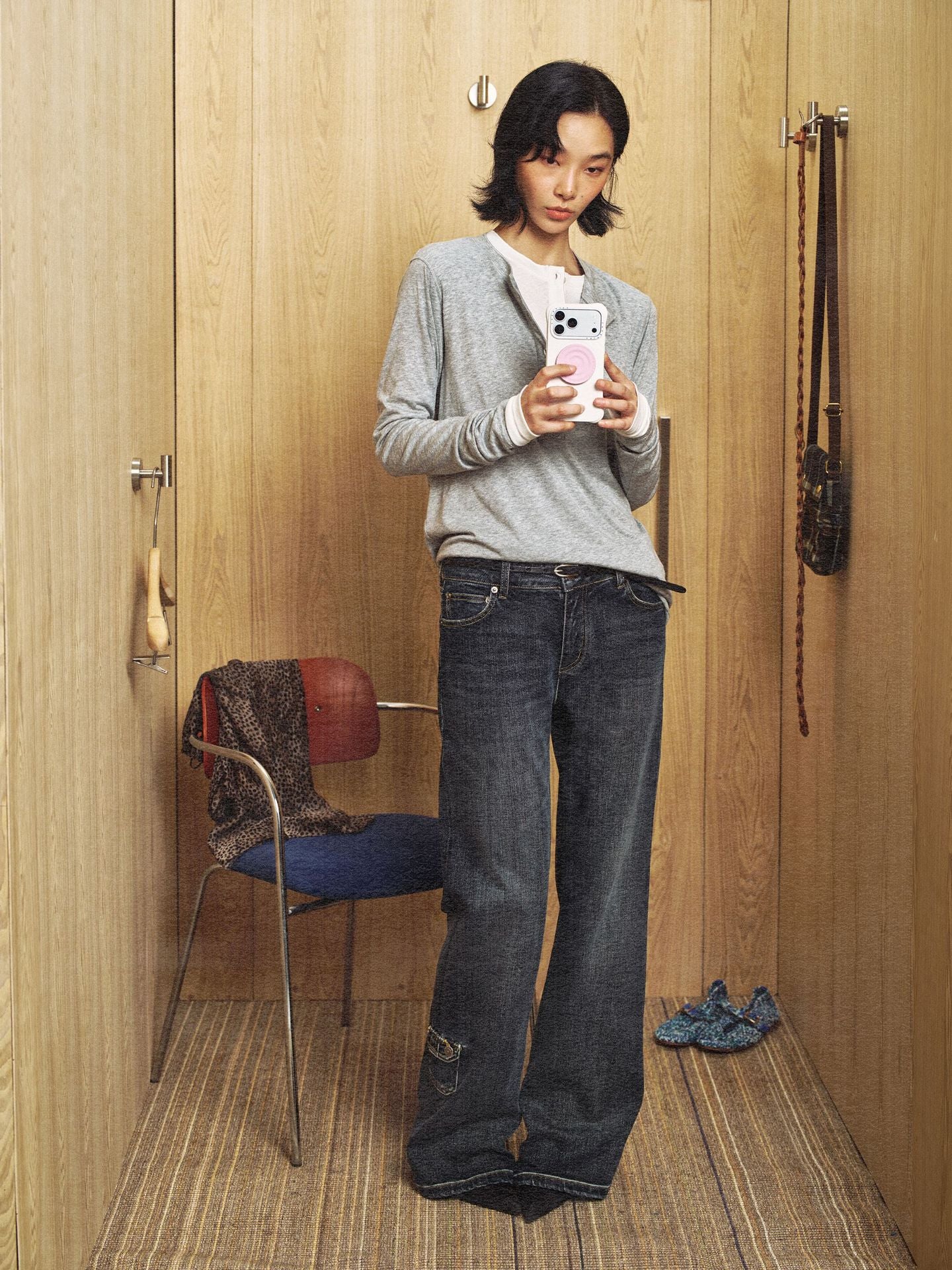 Vintage Style Straight-leg Jeans with Small PocketS