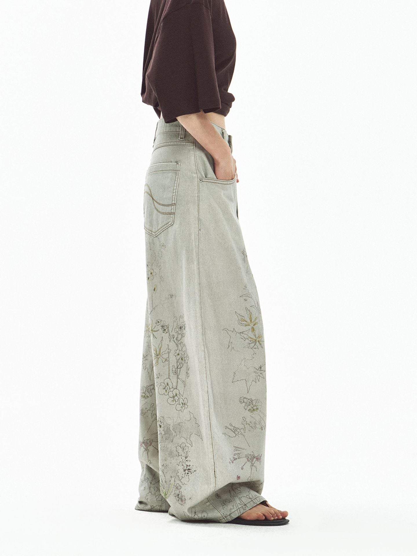 Stylish Flower Design Baggy Jeans